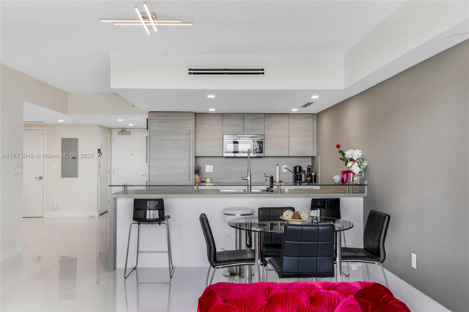 image 400 Sunny Isles32