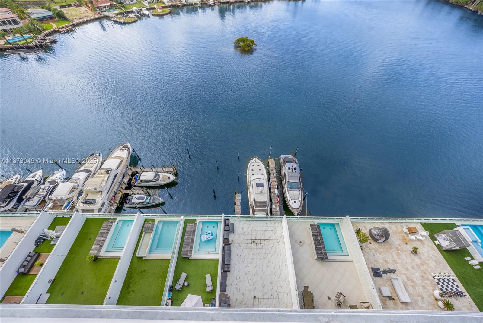 image 400 Sunny Isles48