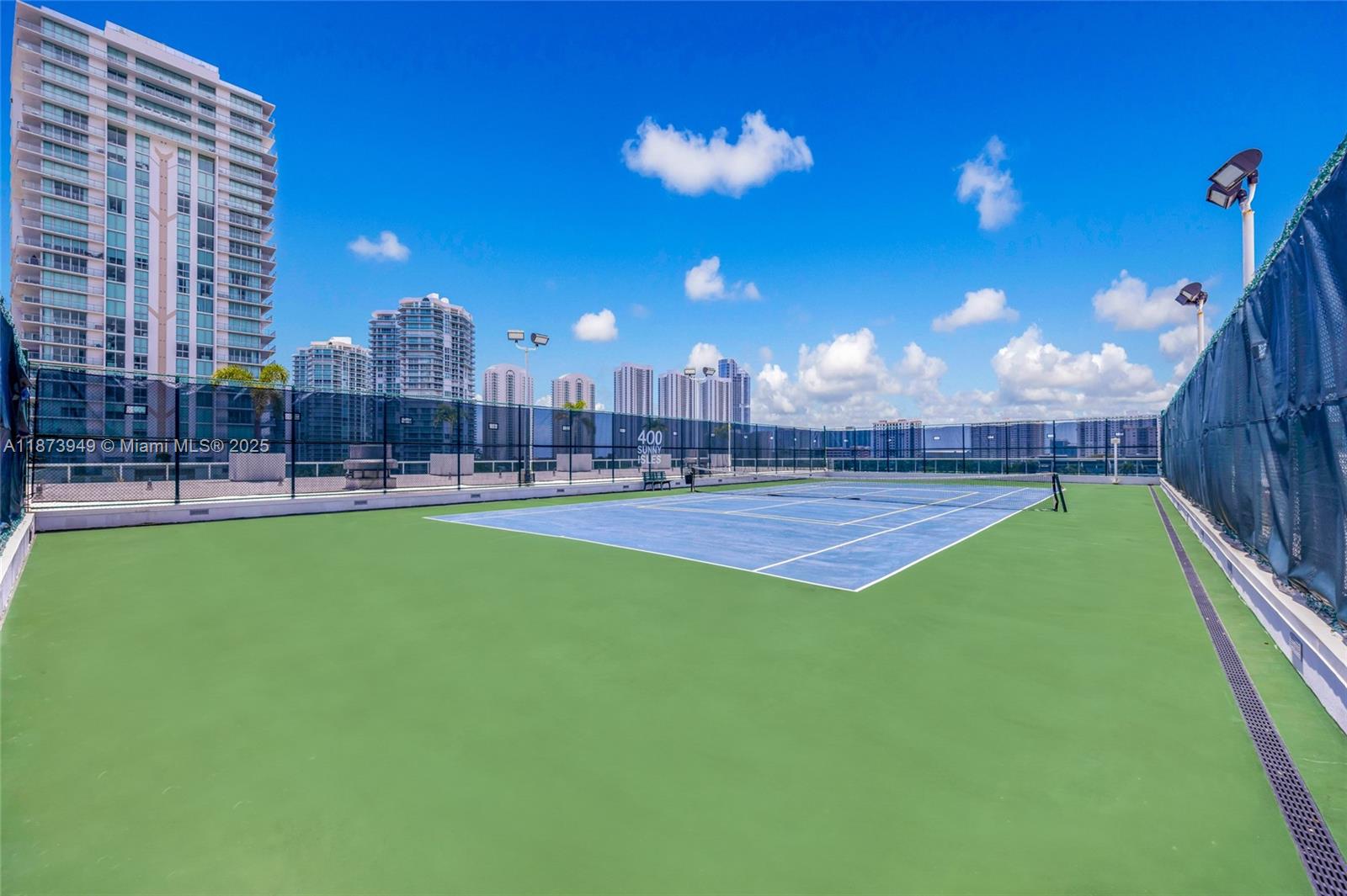 image 400 Sunny Isles8