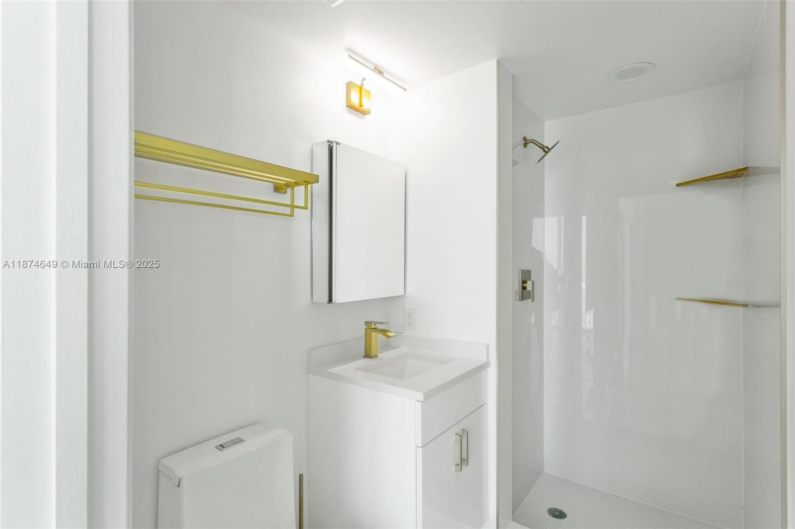 image Infinity At Brickell Cond13