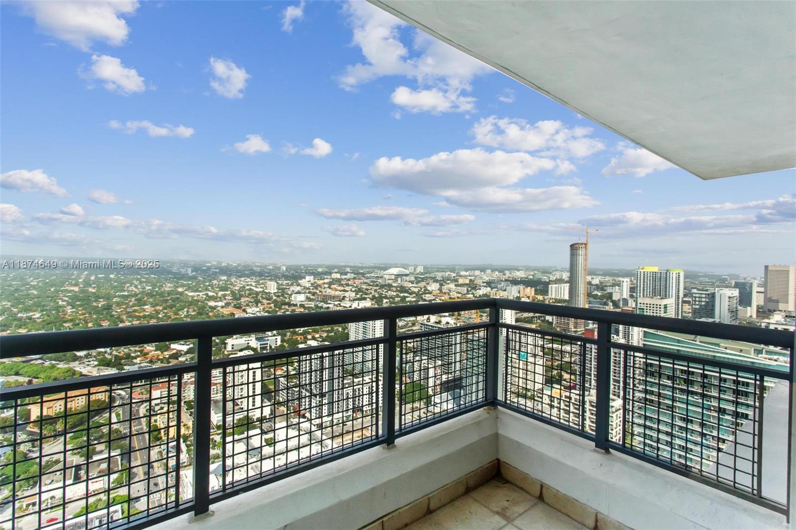 image Infinity At Brickell Cond24