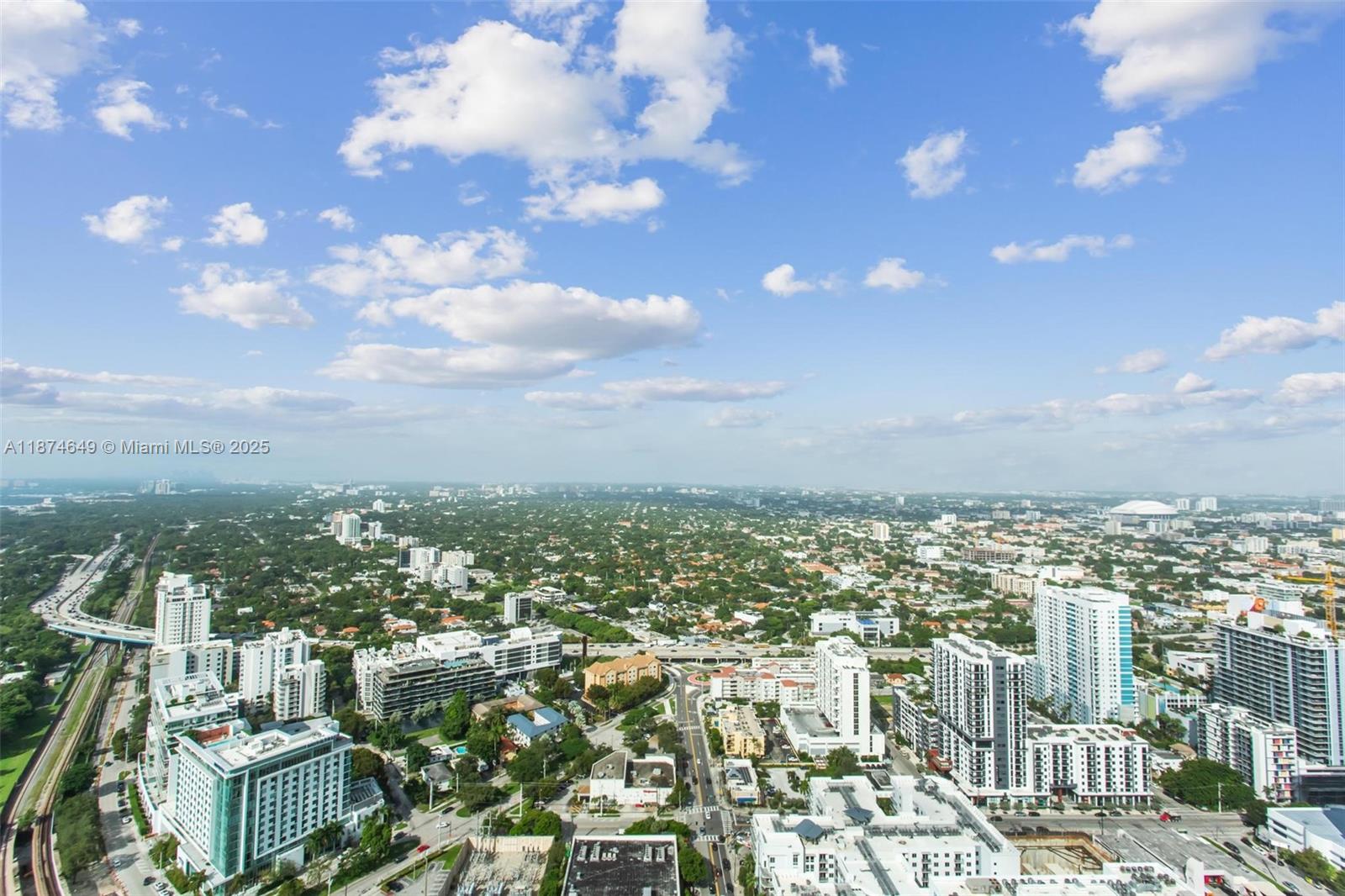 image Infinity At Brickell Cond40