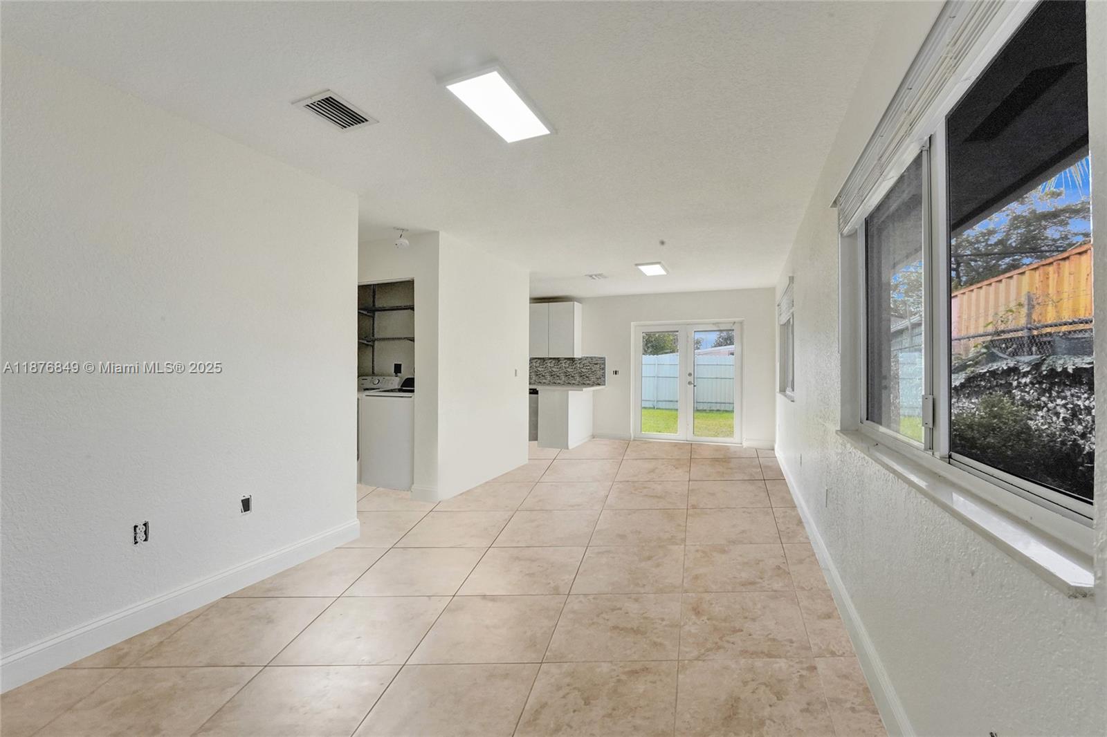 1154 NW 103rd St