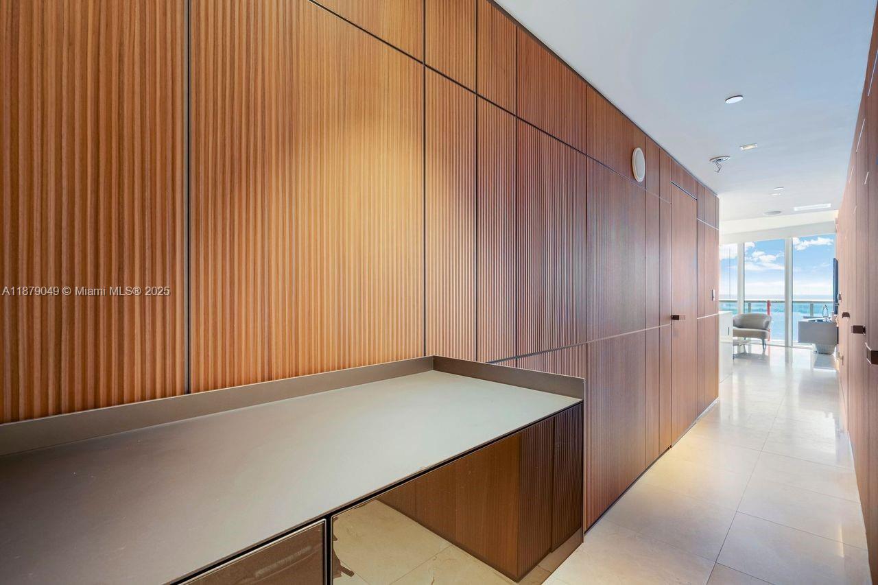 image Icon Brickell1