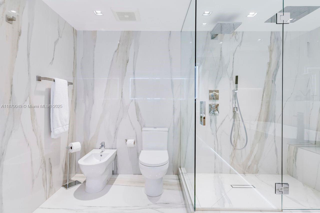 image Icon Brickell25