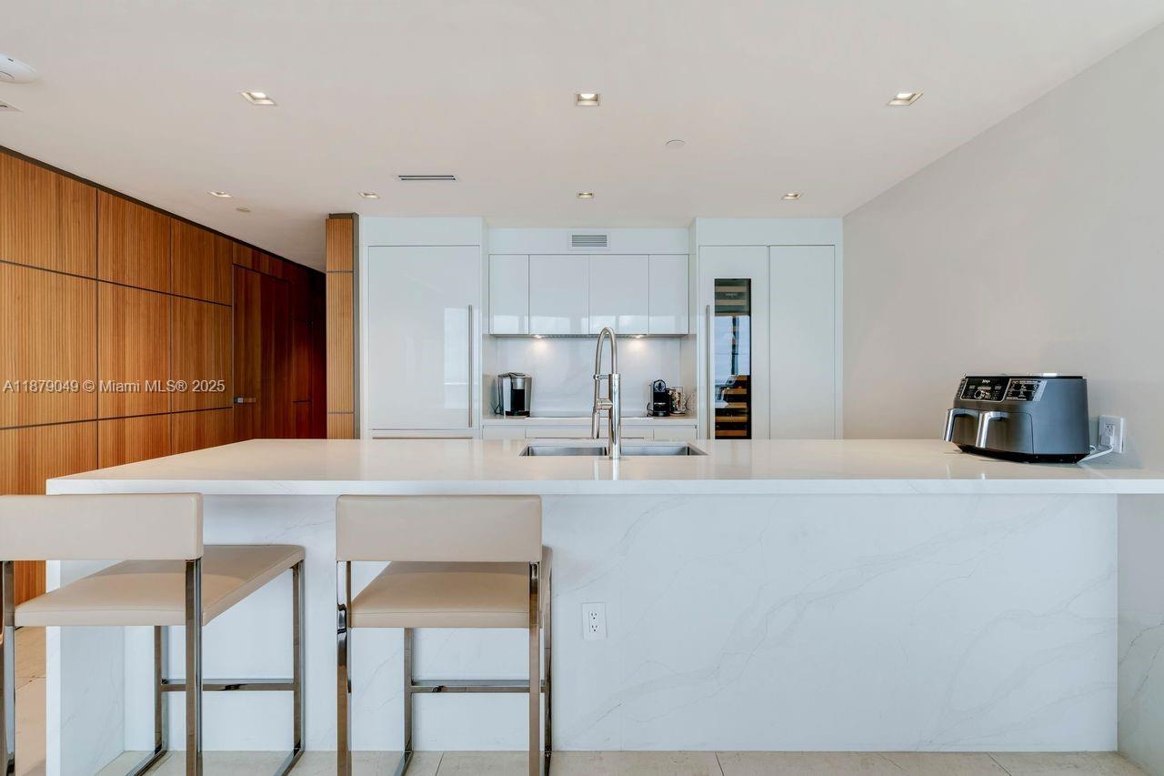 image Icon Brickell3