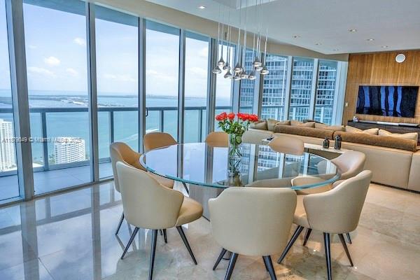 image Icon Brickell4