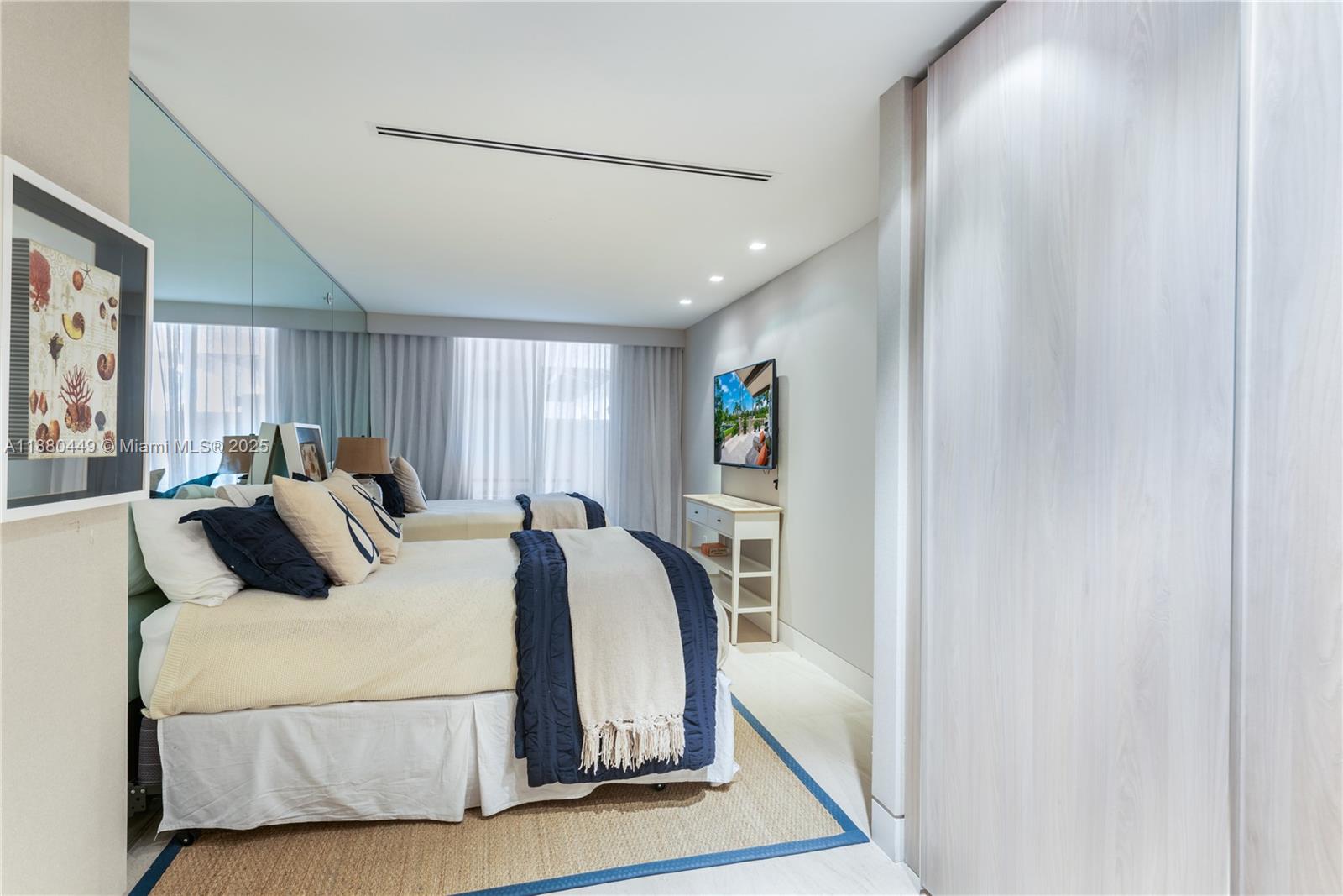 2514 Fisher Is Dr #6104 Miami Beach, FL 33109