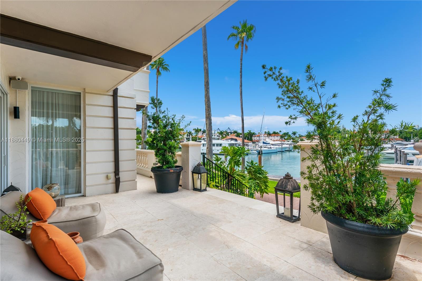 2514 Fisher Is Dr #6104 Miami Beach, FL 33109