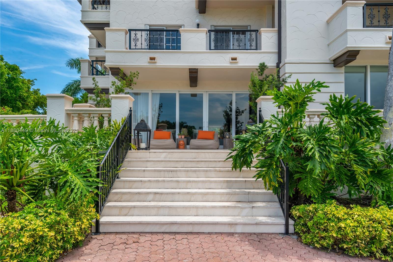 2514 Fisher Is Dr #6104 Miami Beach, FL 33109