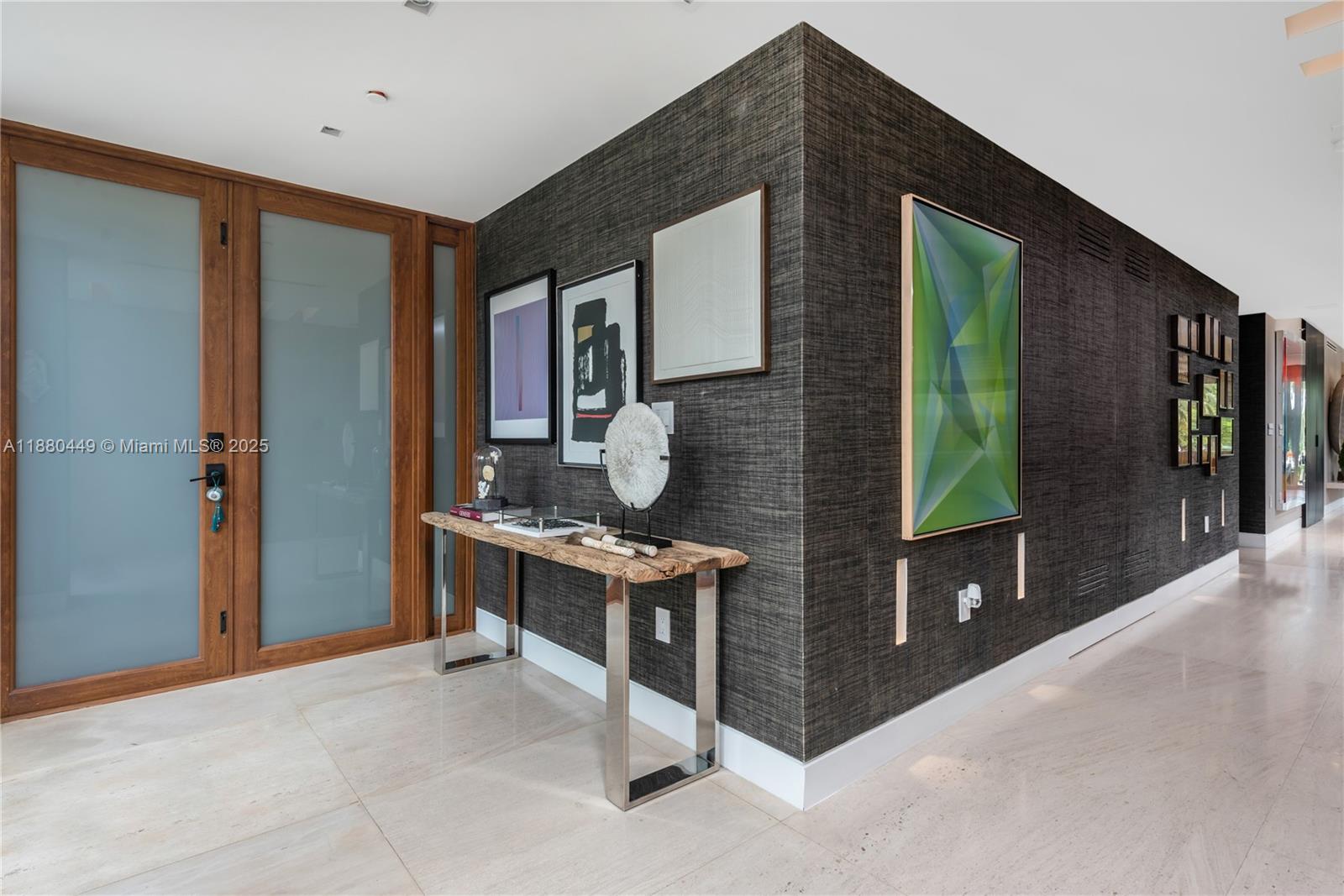 2514 Fisher Is Dr #6104 Miami Beach, FL 33109