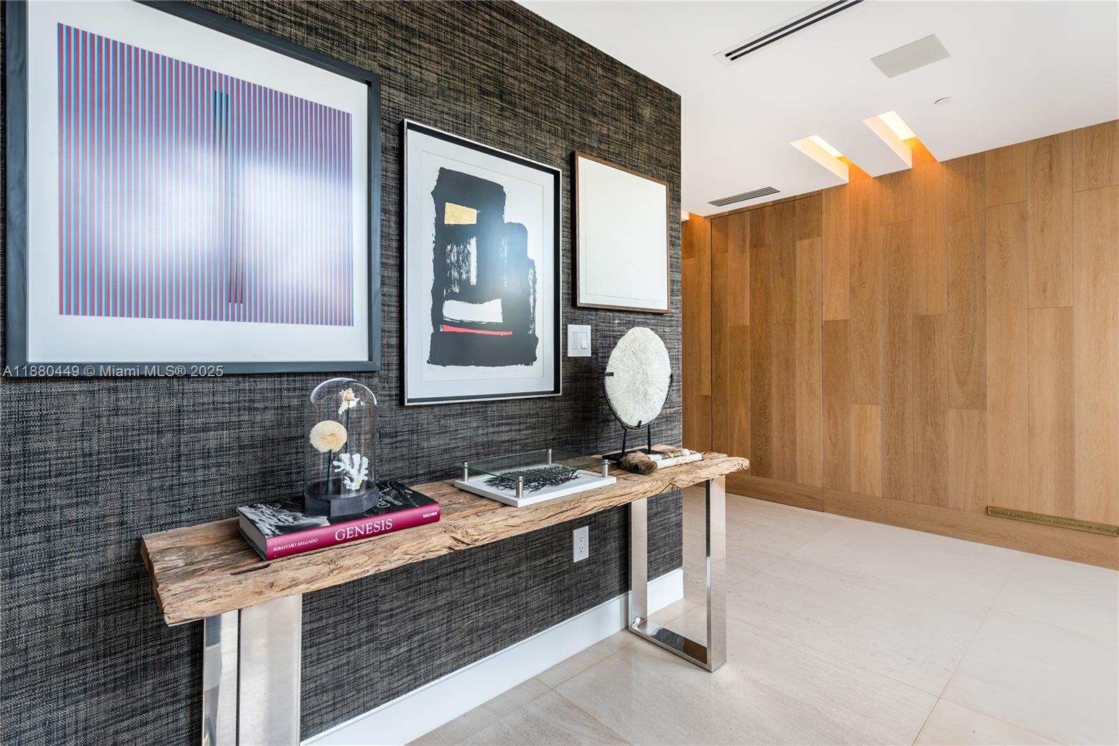 2514 Fisher Is Dr #6104 Miami Beach, FL 33109