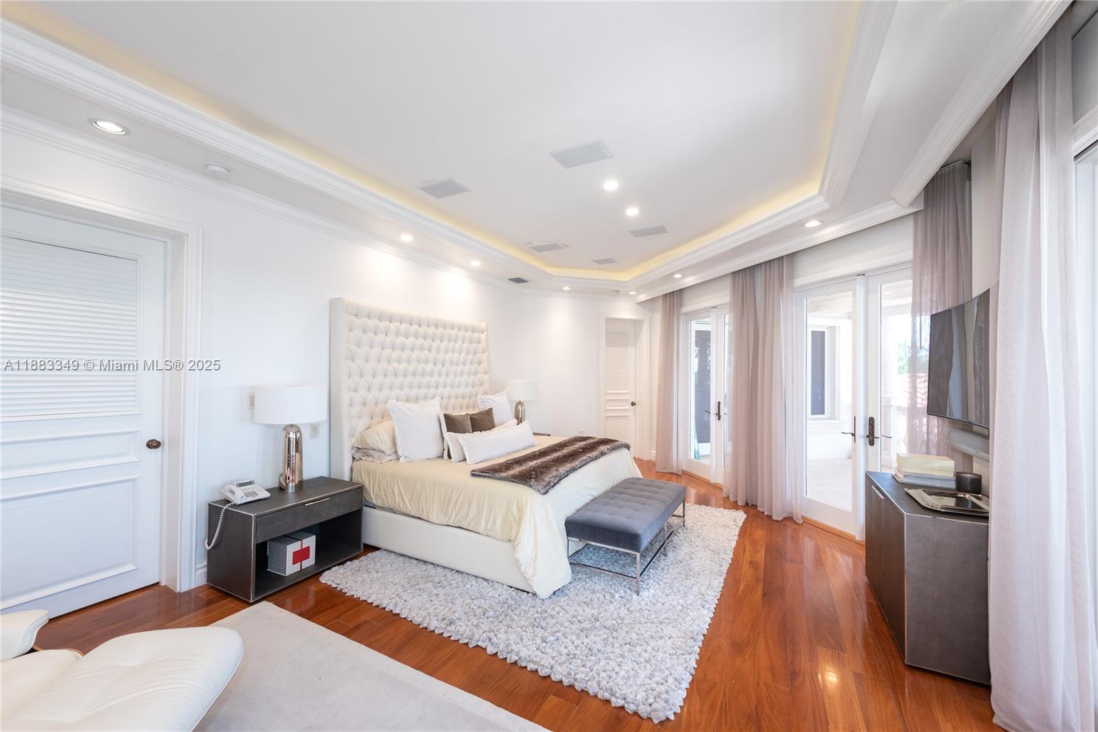 260 Cape Florida Dr Key Biscayne, FL 33149 260 Cape Florida Dr Key Biscayne, FL 33149