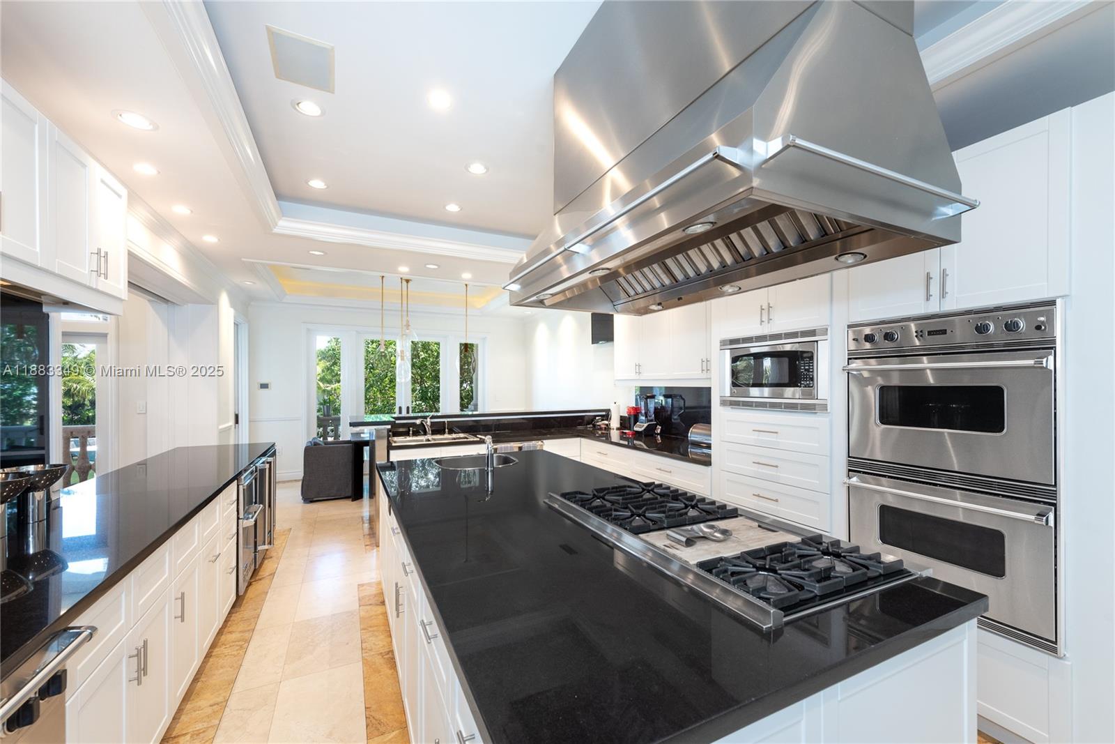 260 Cape Florida Dr Key Biscayne, FL 33149 260 Cape Florida Dr Key Biscayne, FL 33149