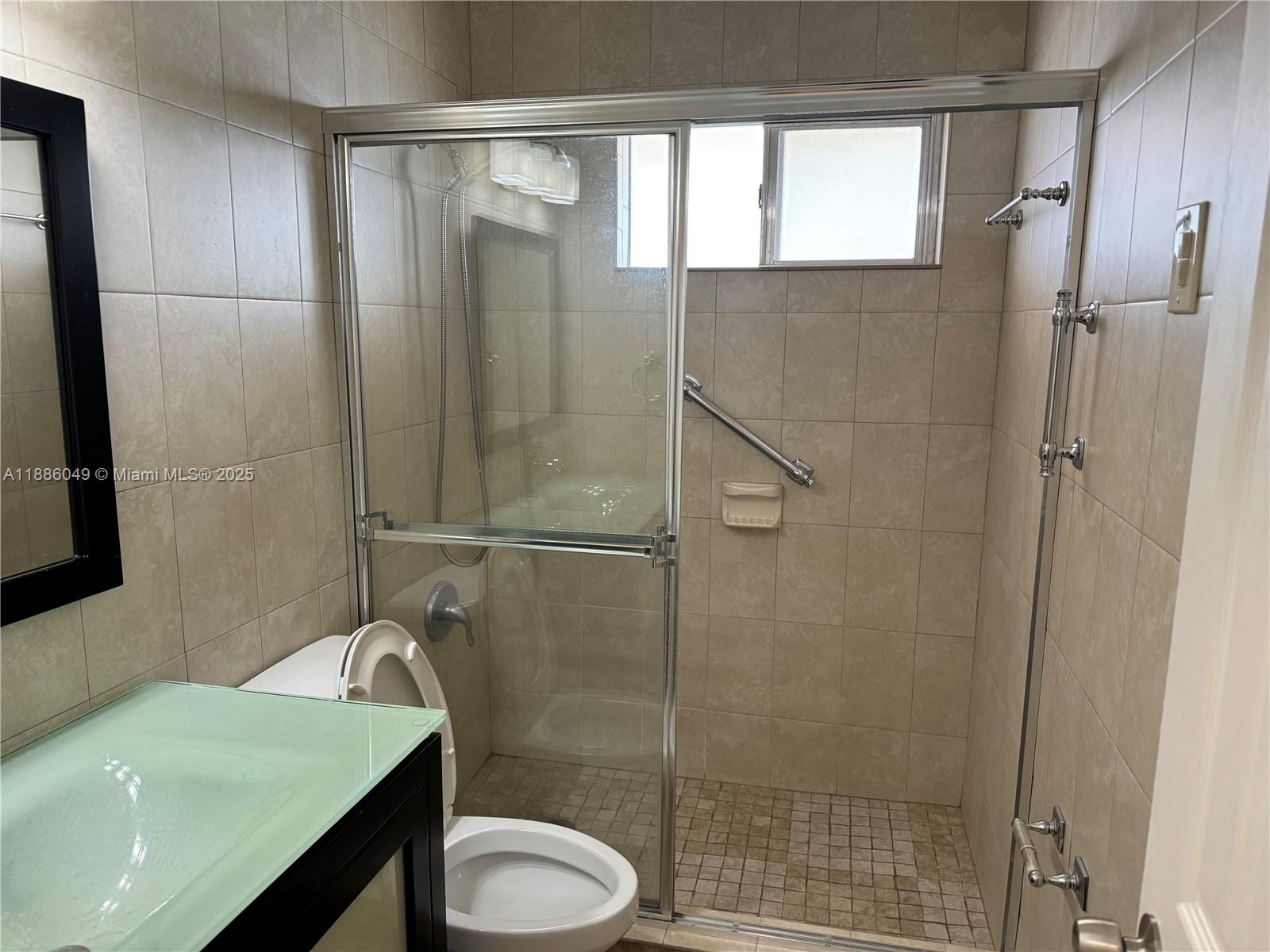 1600 NE 114th St #307 Miami, FL 33181