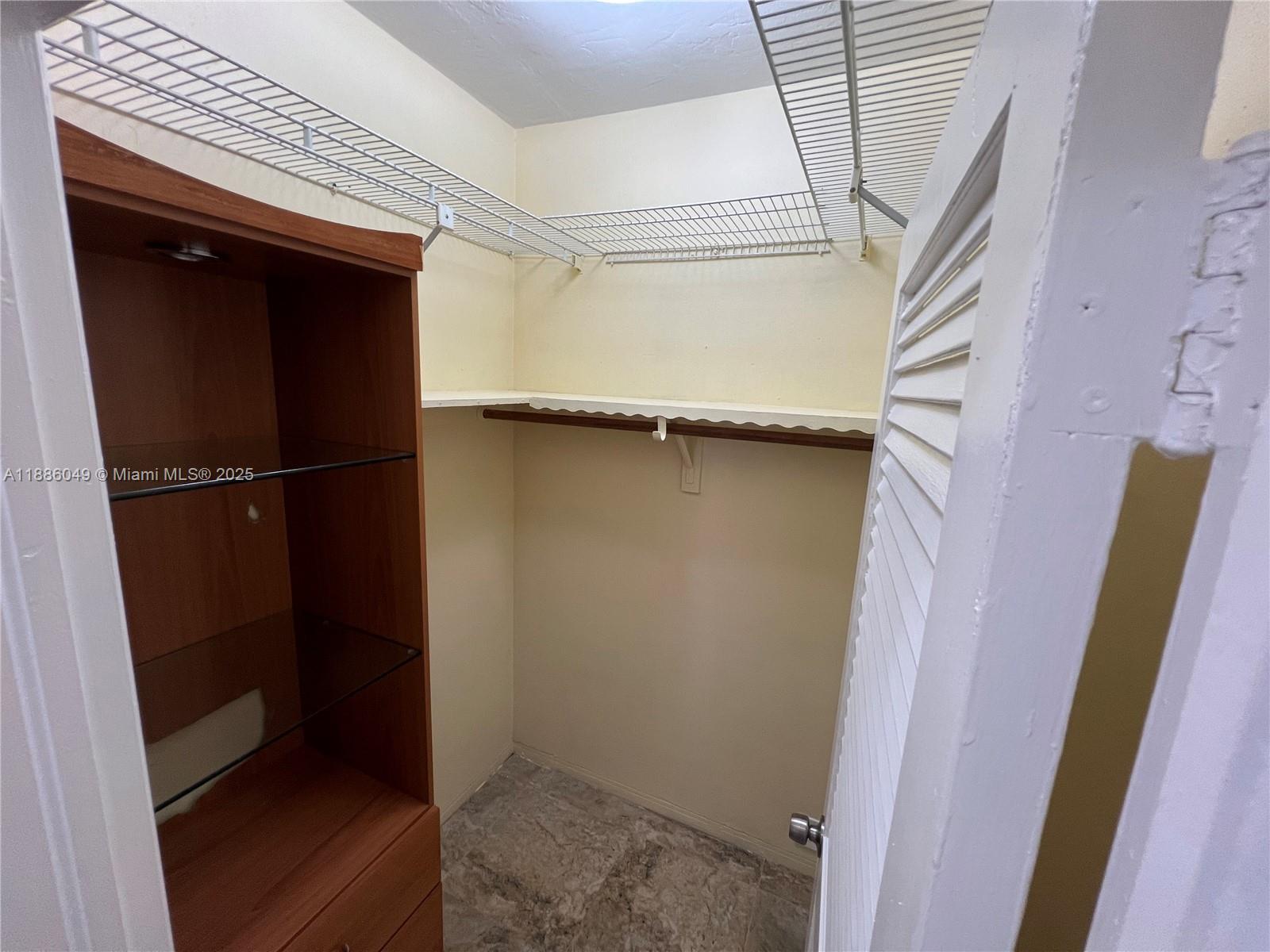 1600 NE 114th St #307 Miami, FL 33181