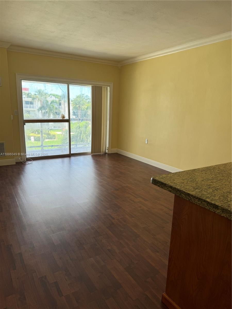 1600 NE 114th St #307 Miami, FL 33181