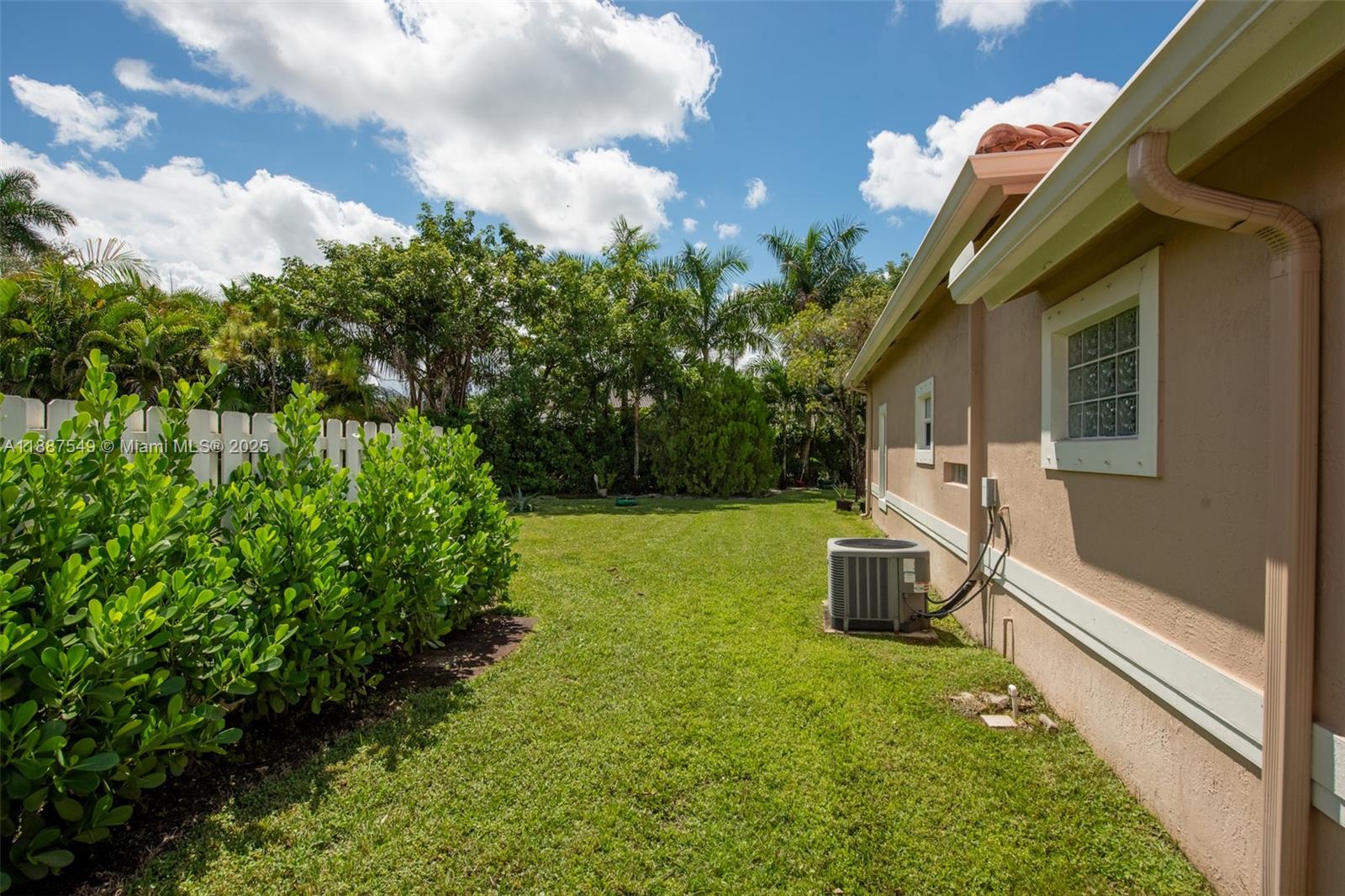13070 NW 5th St Pembroke Pines, FL 33028