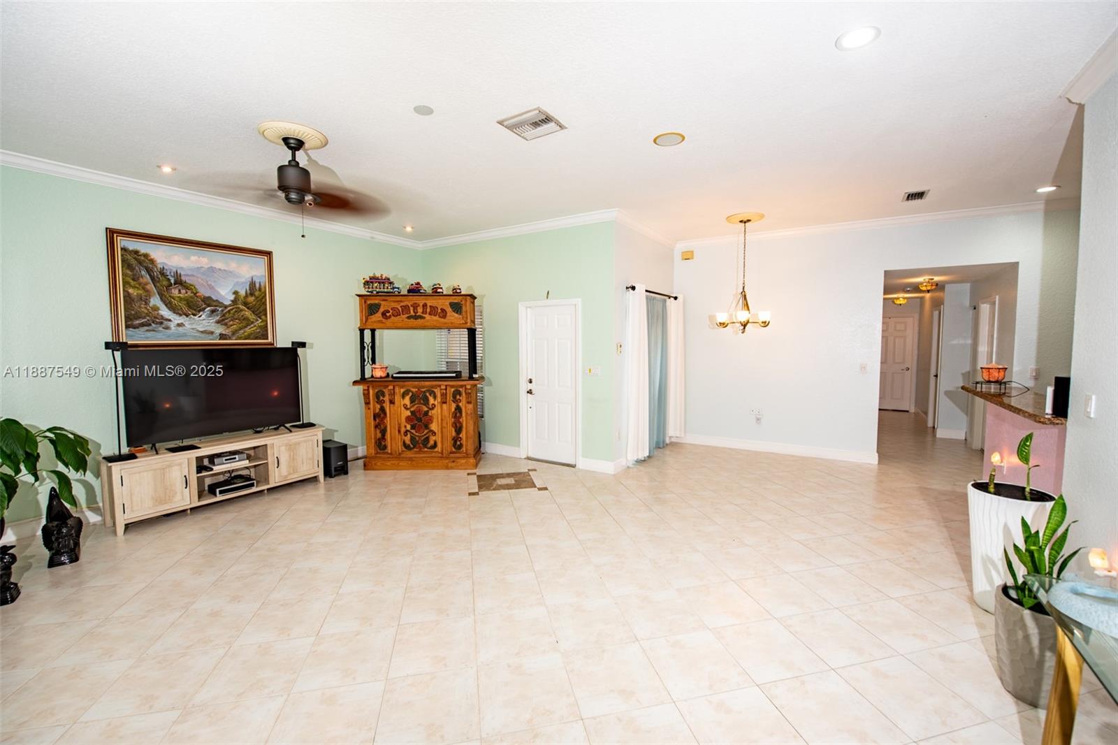 13070 NW 5th St Pembroke Pines, FL 33028