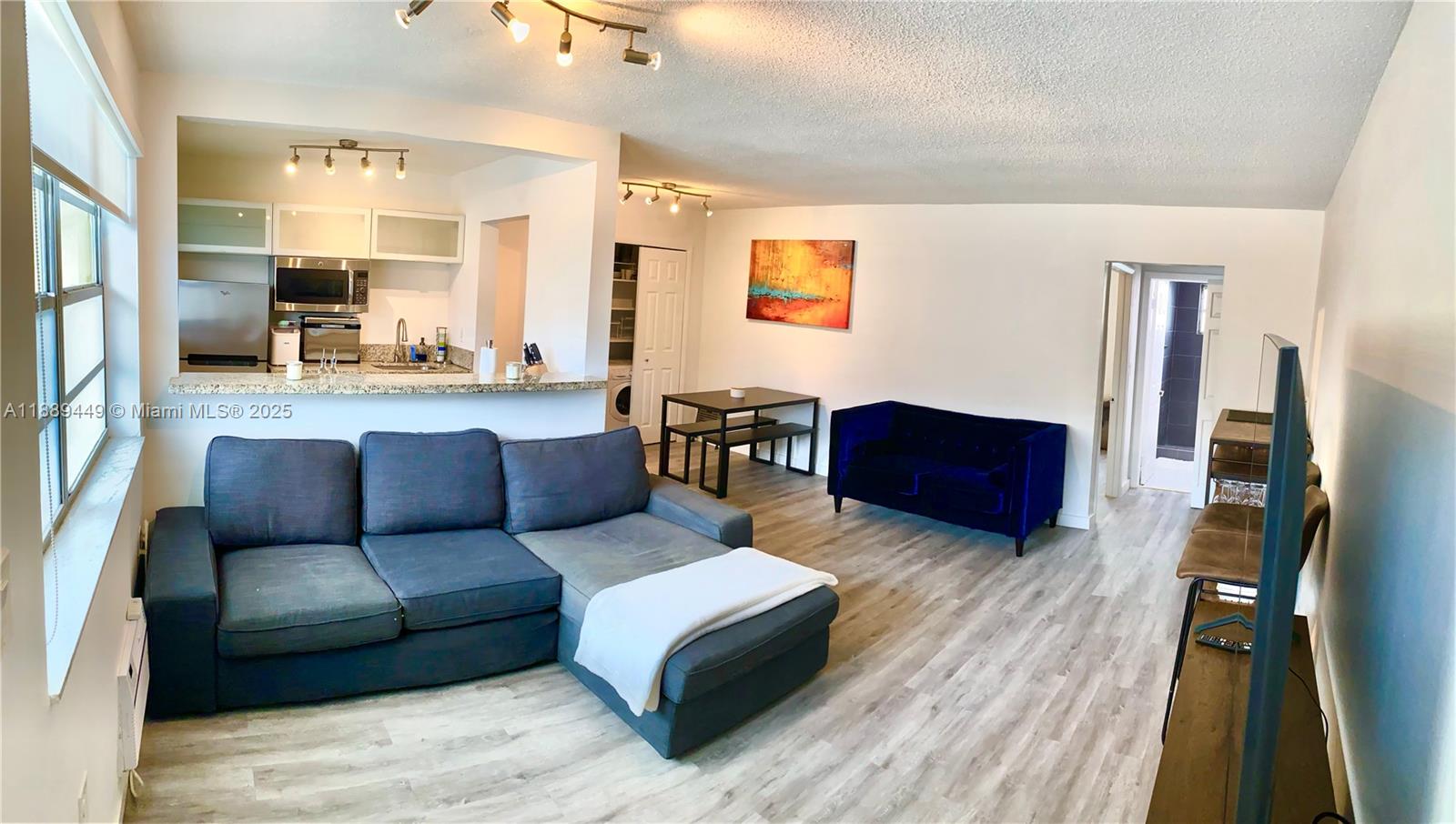 734 Meridian Ave #4R