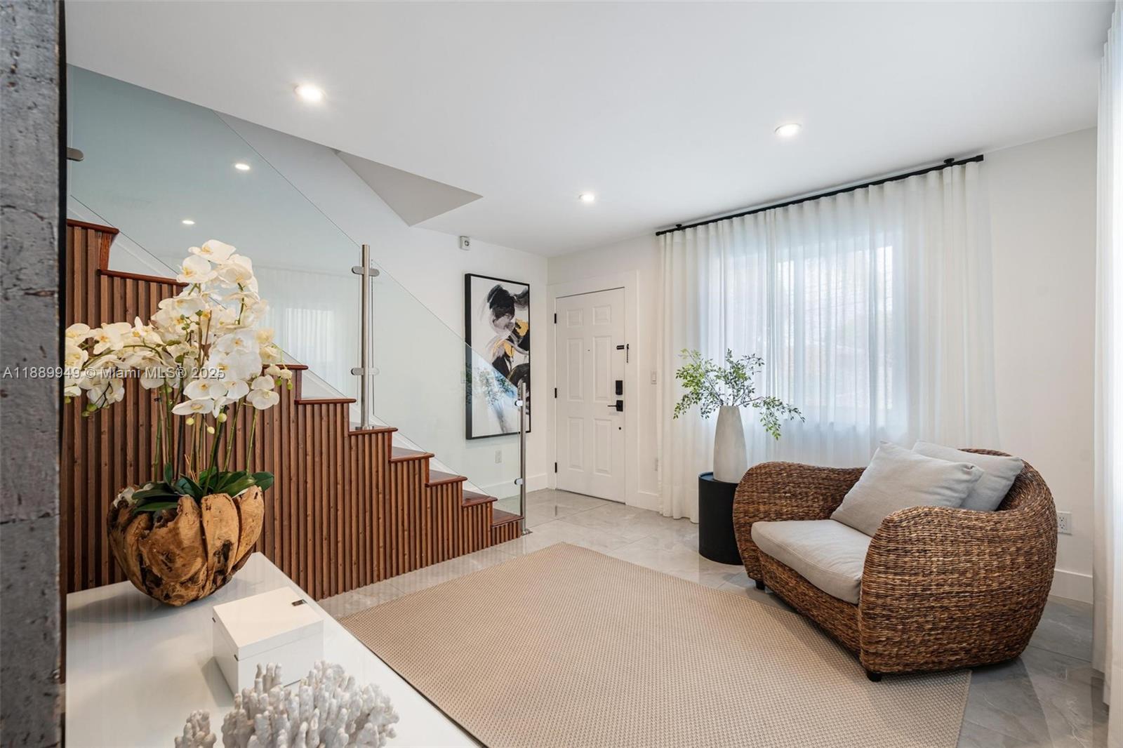 2752 SW 11th St Miami, FL 33135