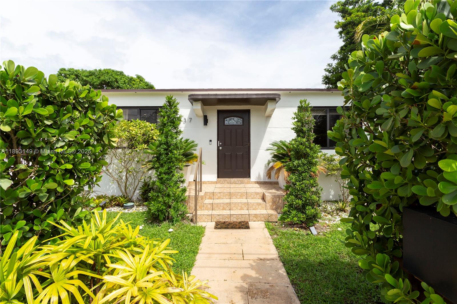 337 NW 47th St