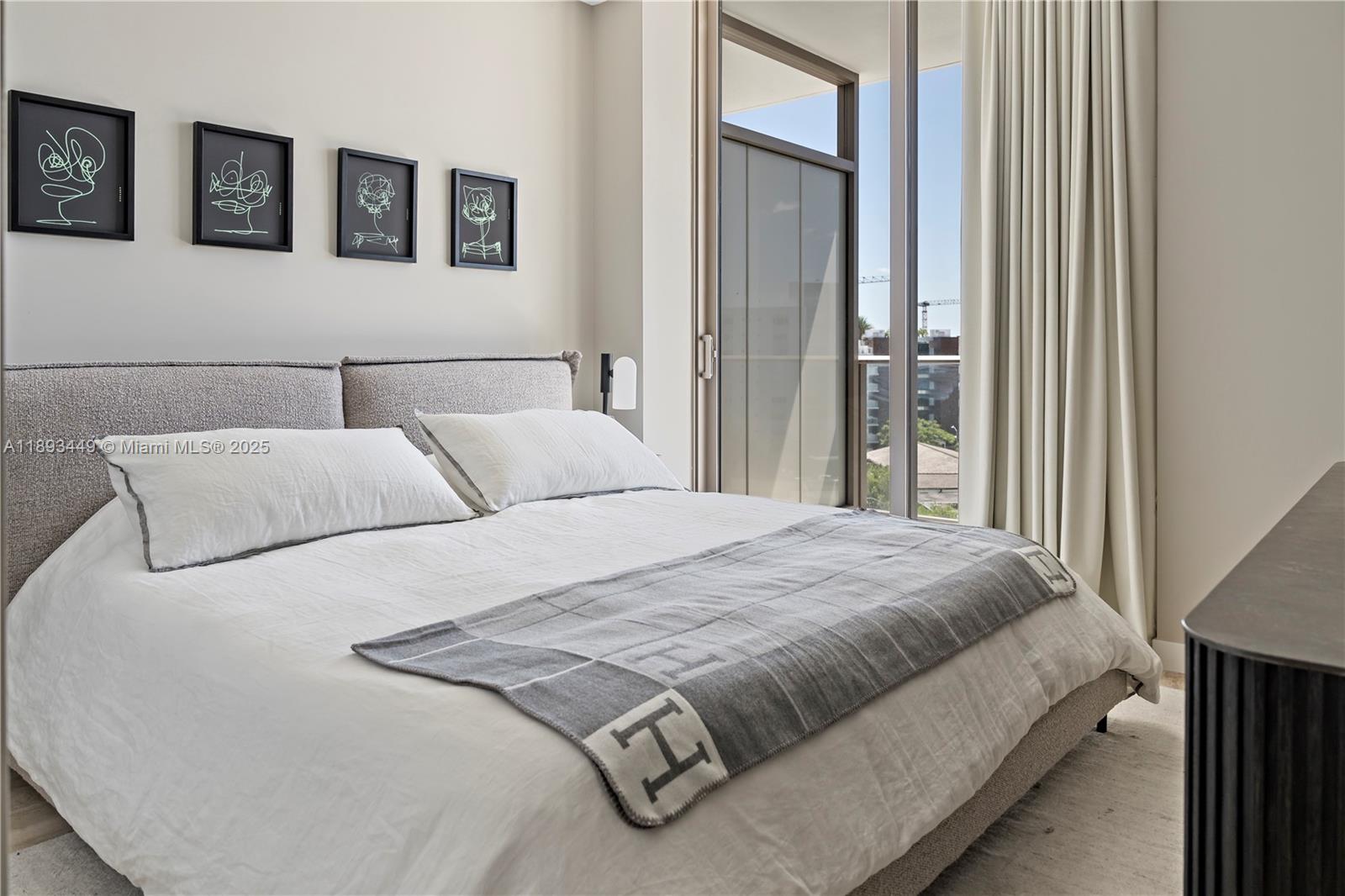 1135 103rd St #PH2 Bay Harbor Islands, FL 33154