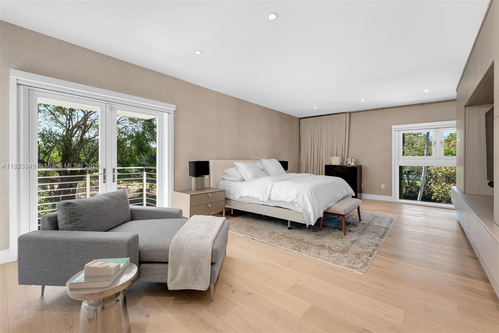 755 Blue Rd Coral Gables, FL 33146