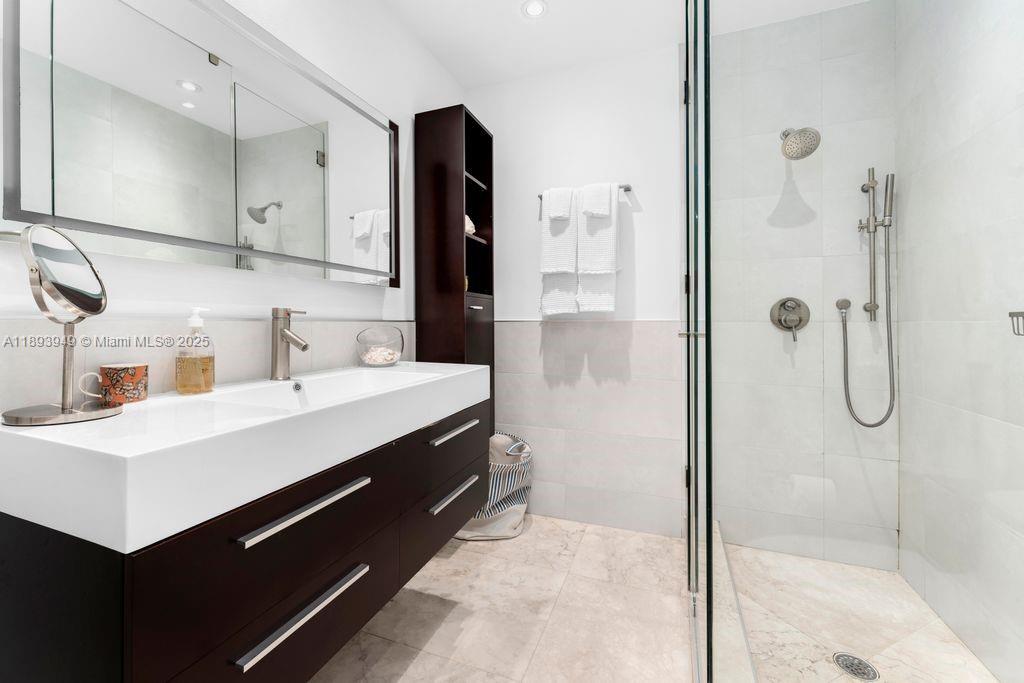 755 Blue Rd Coral Gables, FL 33146