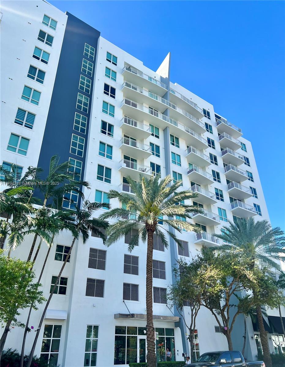 image Uptown Lofts Condo12