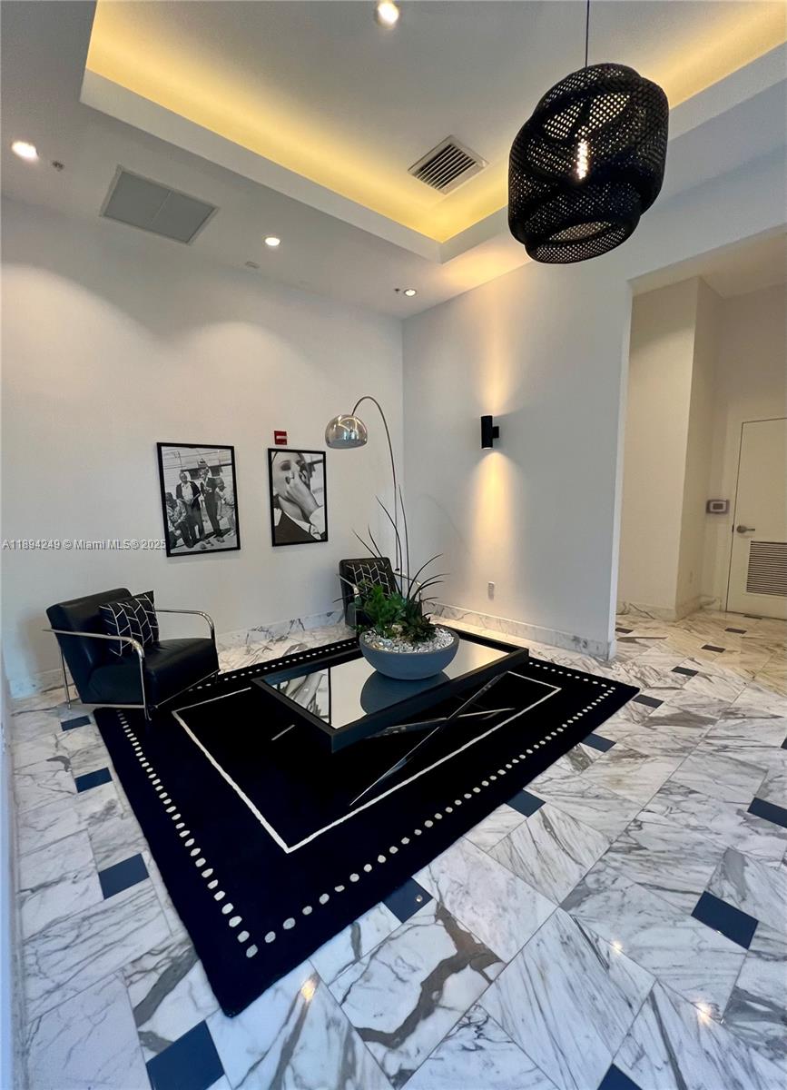 image Uptown Lofts Condo13