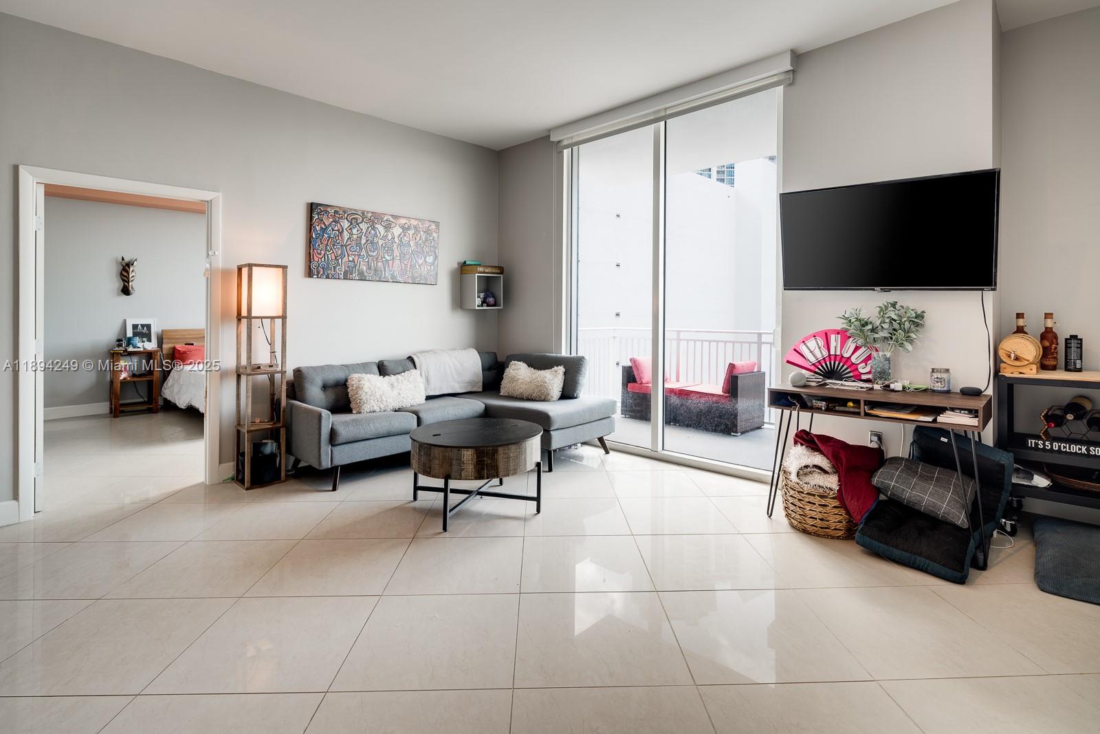 image Uptown Lofts Condo1