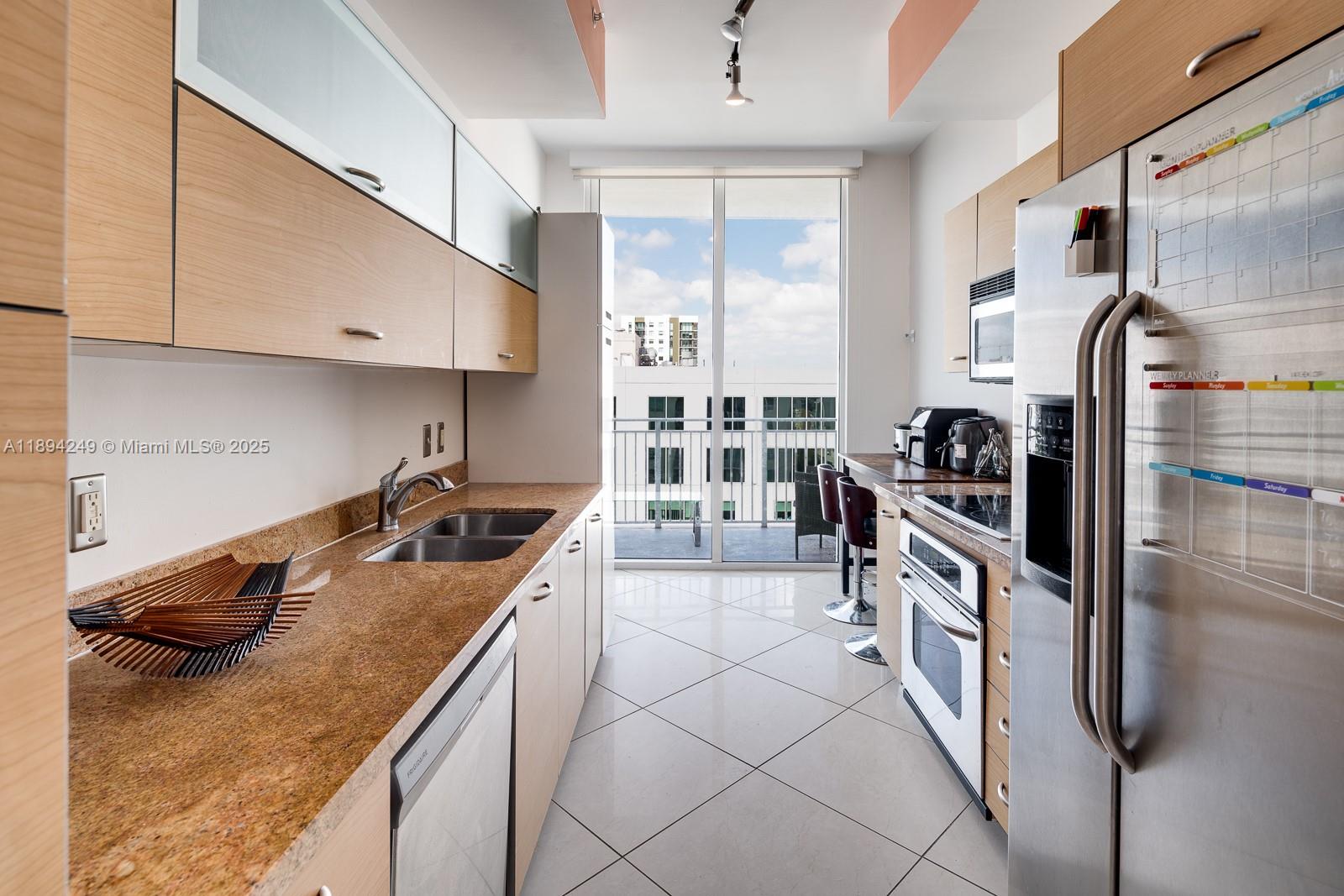 image Uptown Lofts Condo3