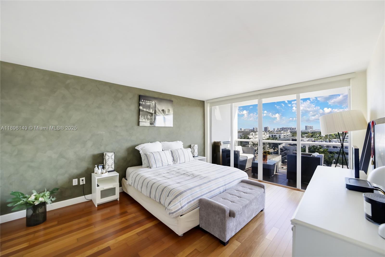 image Sunset Harbour12