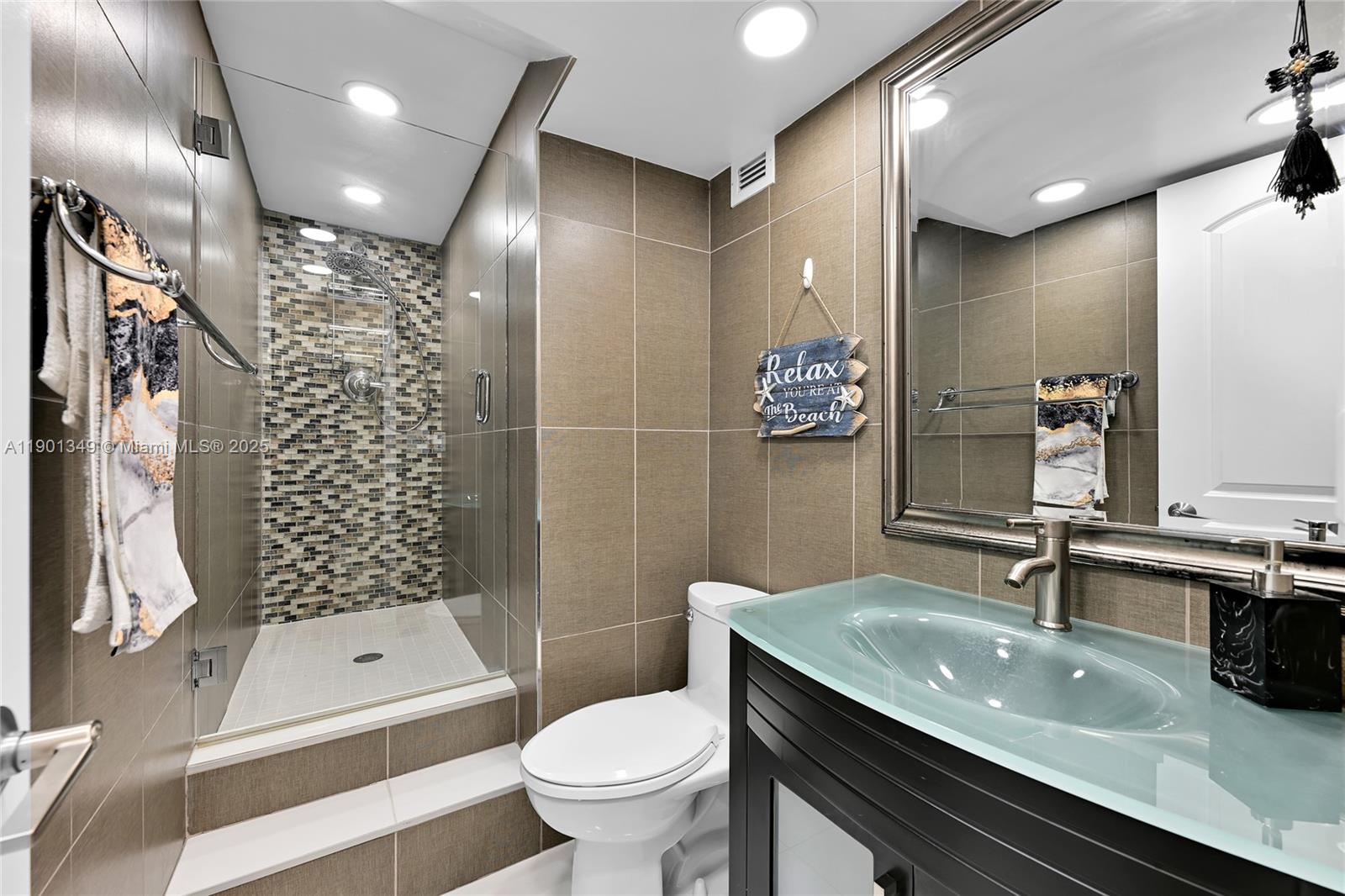 3001 S Ocean Dr #1513 Hollywood, FL 33019