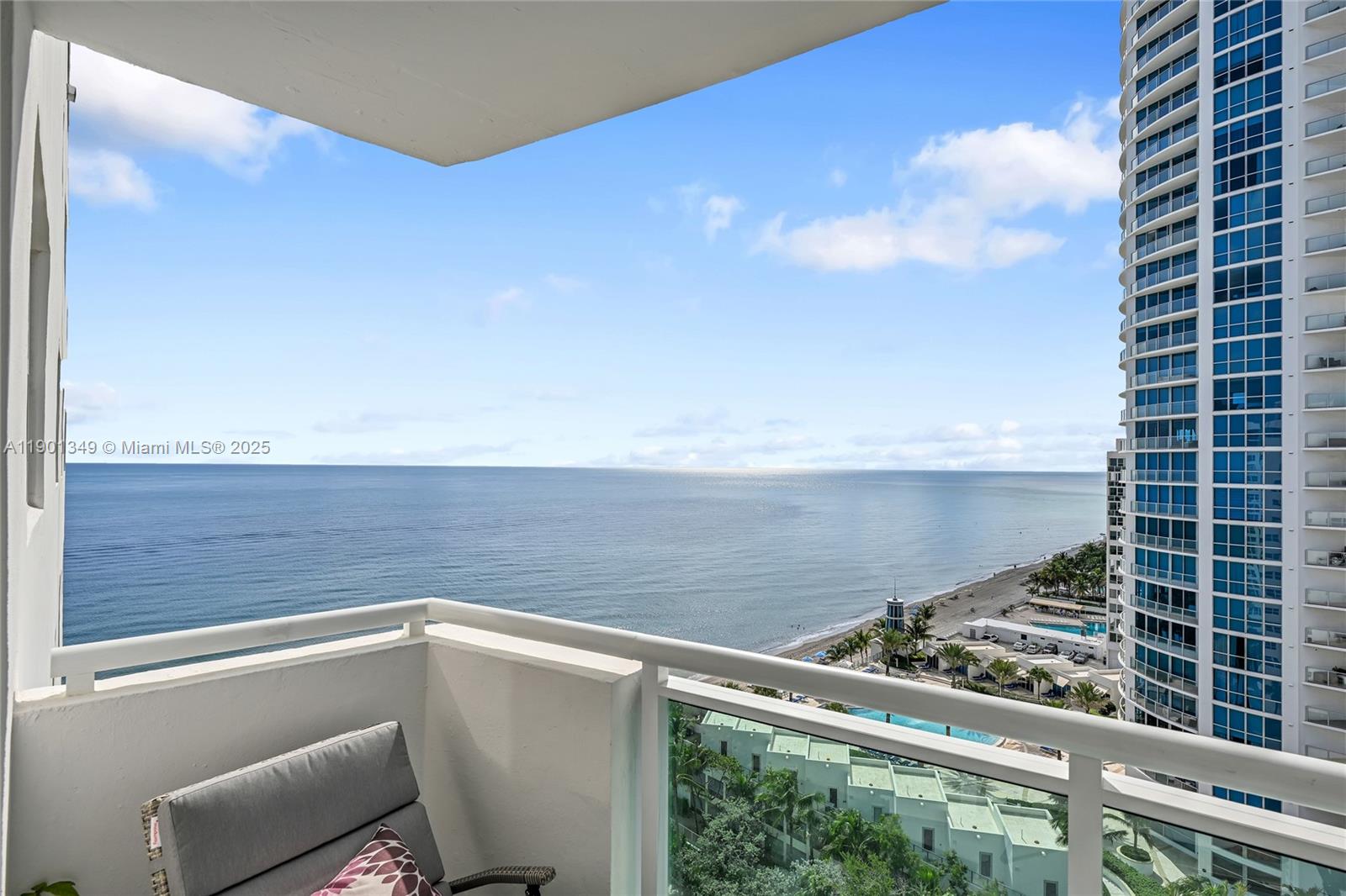 3001 S Ocean Dr #1513 Hollywood, FL 33019