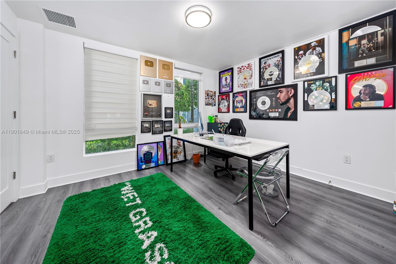 9153 NW 33rd St Doral, FL 33172