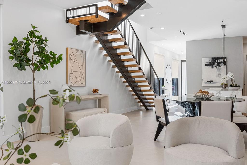 1220 NE 13th Ave Fort Lauderdale, FL 33304