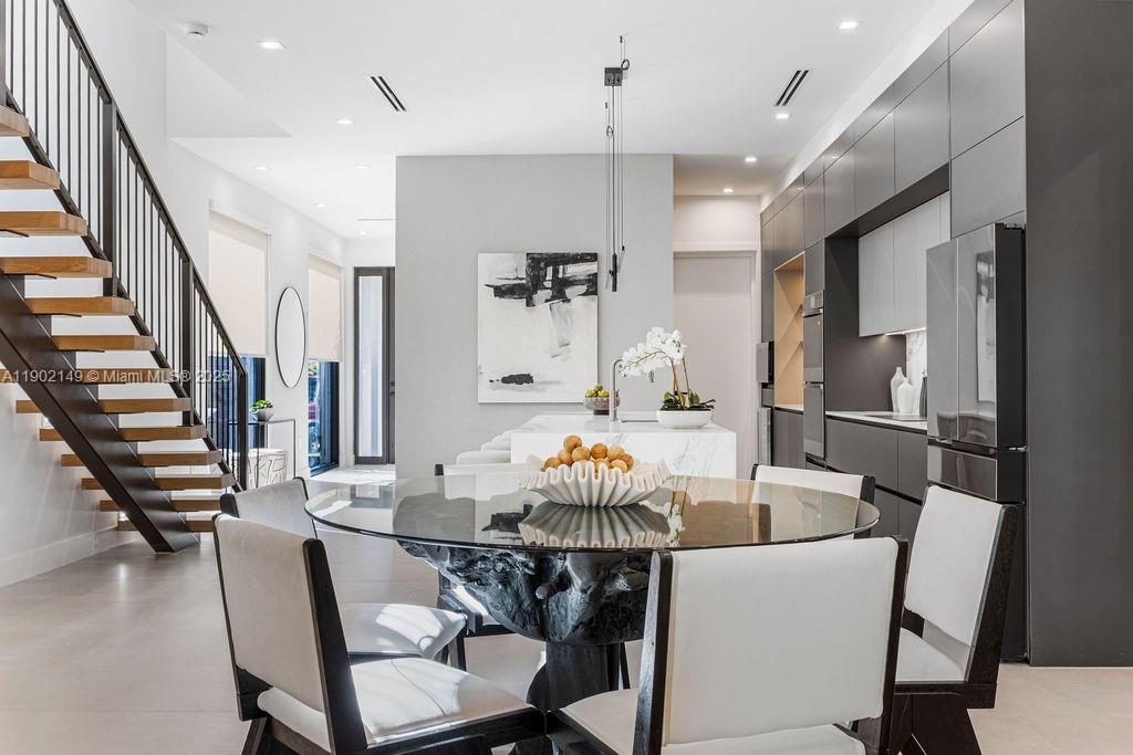 1220 NE 13th Ave Fort Lauderdale, FL 33304