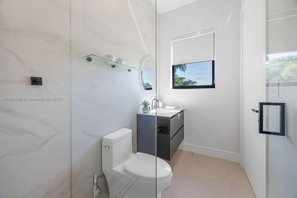 1220 NE 13th Ave Fort Lauderdale, FL 33304