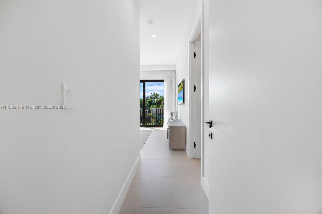 1220 NE 13th Ave Fort Lauderdale, FL 33304