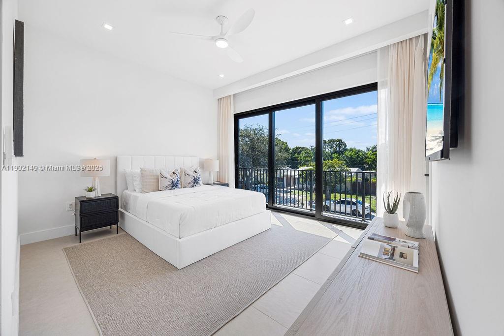 1220 NE 13th Ave Fort Lauderdale, FL 33304