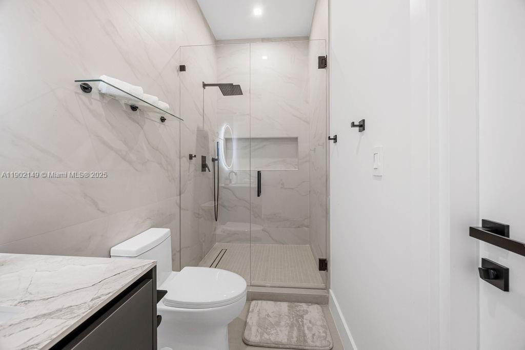 1220 NE 13th Ave Fort Lauderdale, FL 33304