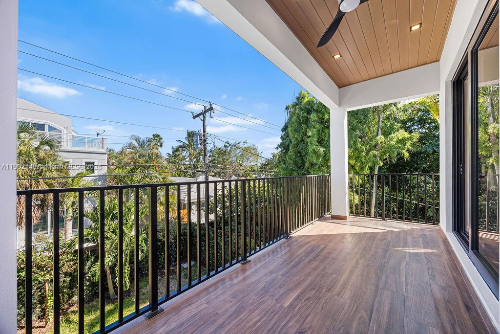 1220 NE 13th Ave Fort Lauderdale, FL 33304