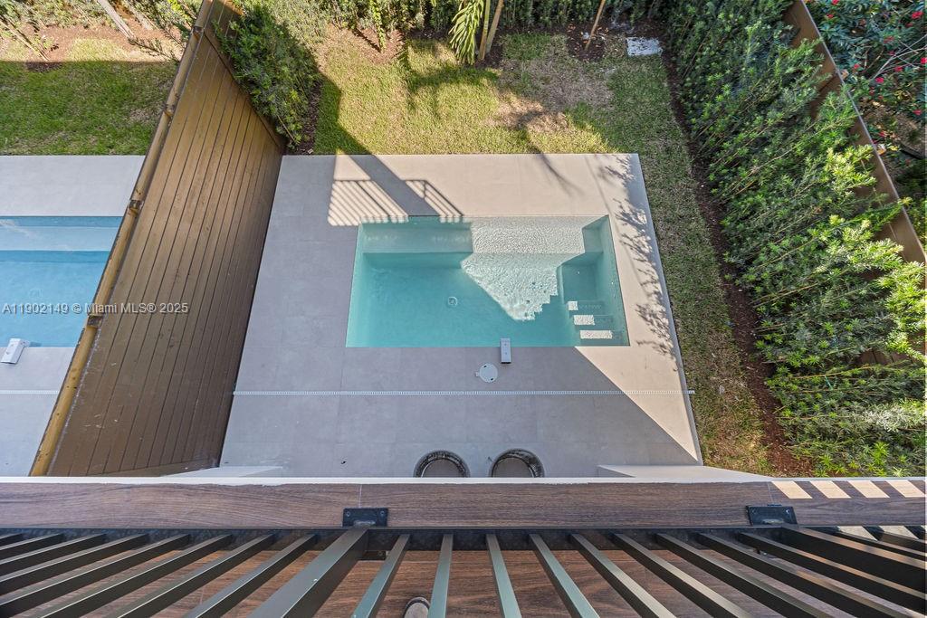 1220 NE 13th Ave Fort Lauderdale, FL 33304