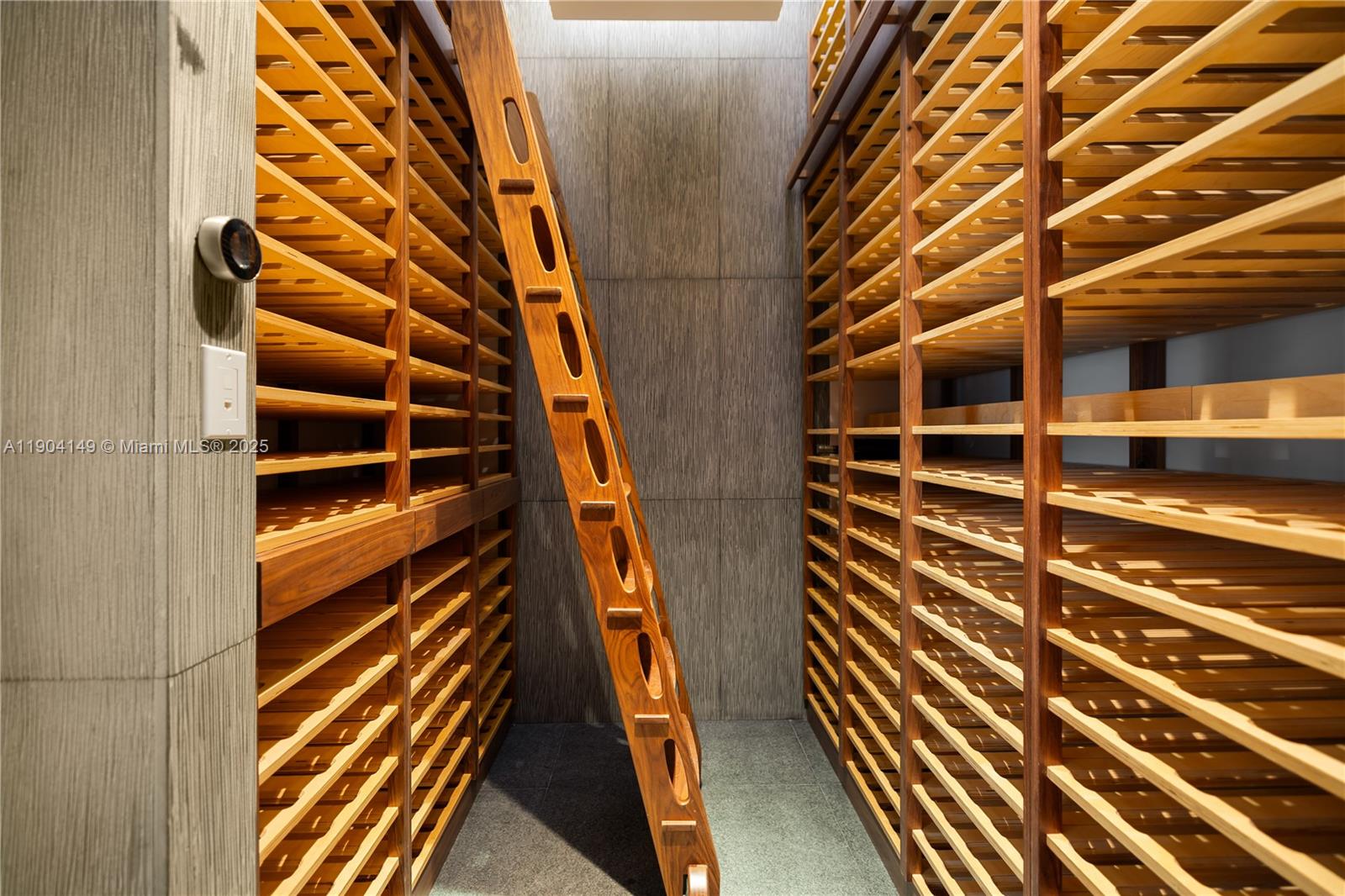 18201 Collins Ave #TS-1 Sunny Isles Beach, FL 33160