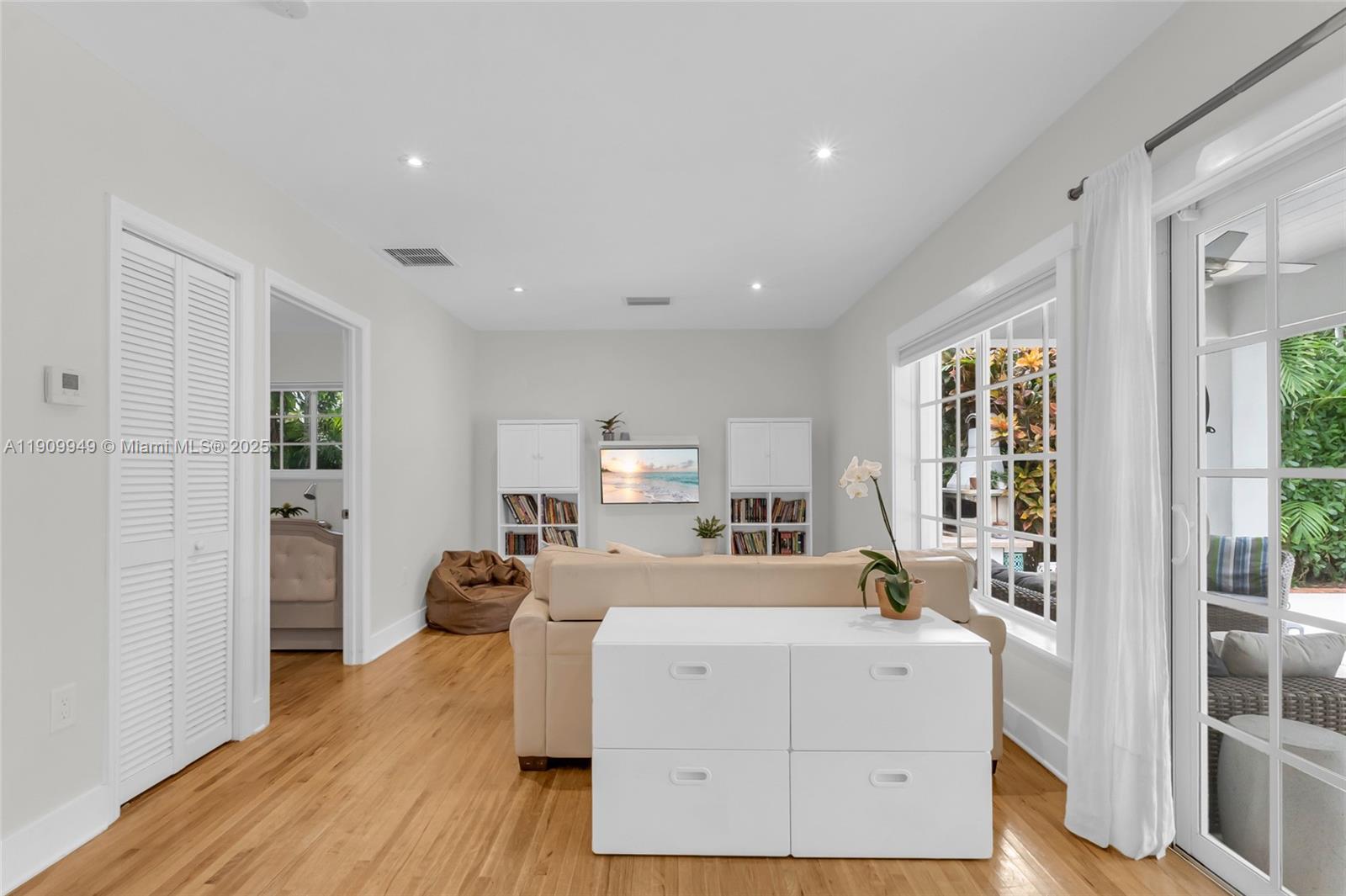 1536 Alegriano Ave Coral Gables, FL 33146