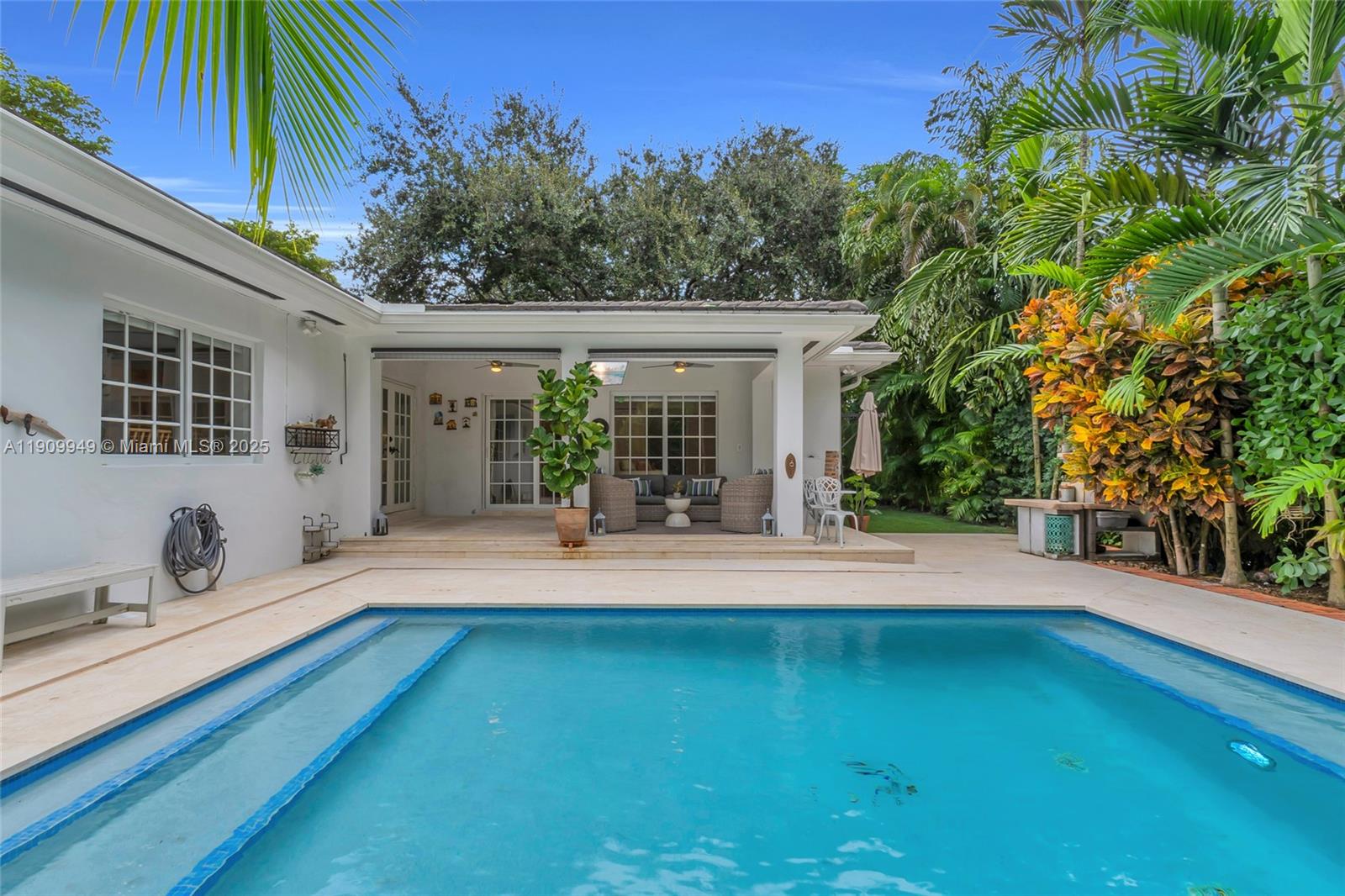 1536 Alegriano Ave Coral Gables, FL 33146