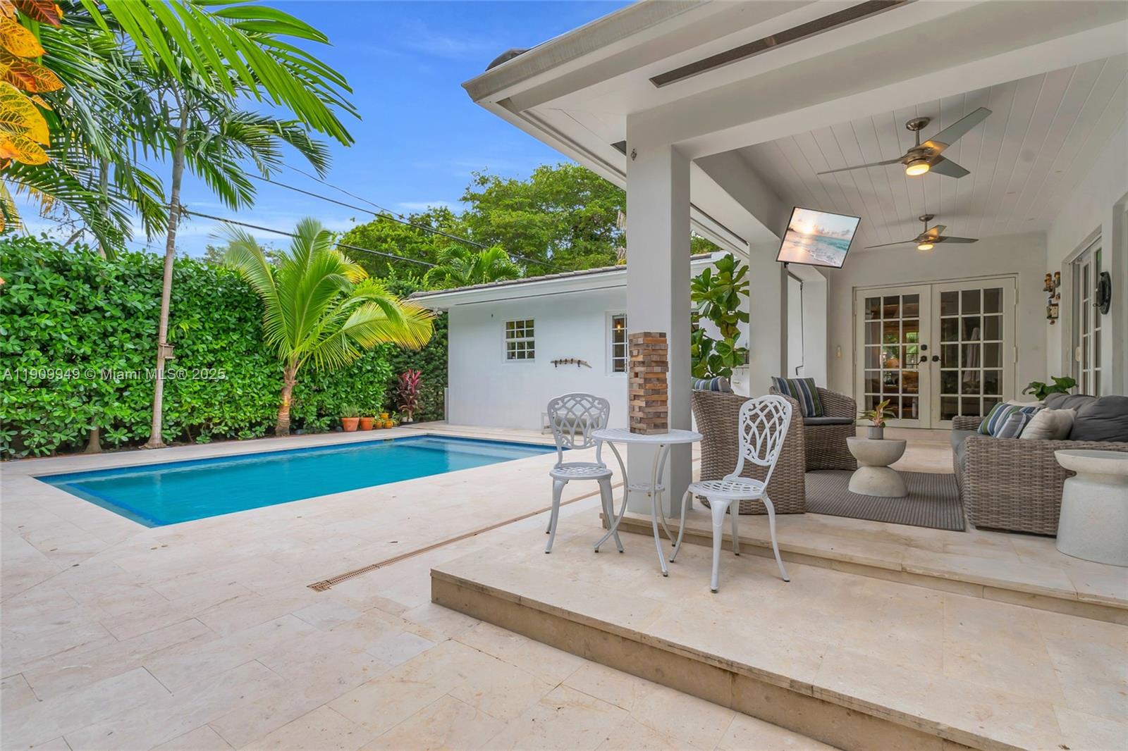 1536 Alegriano Ave Coral Gables, FL 33146