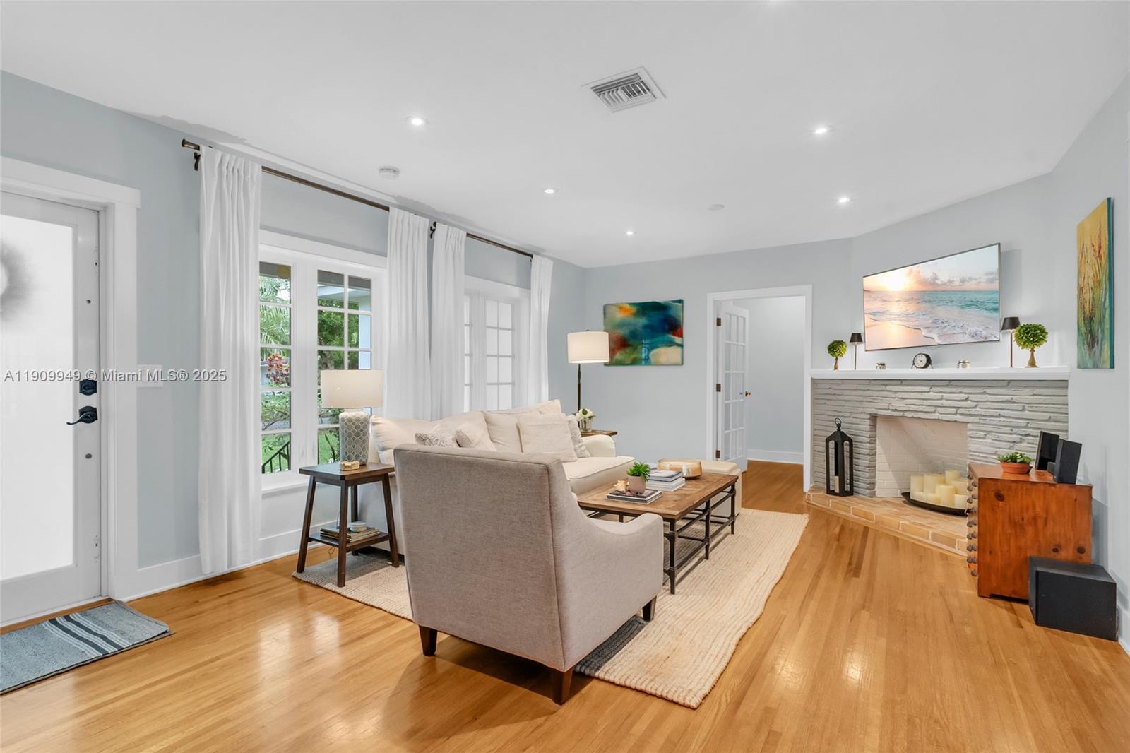 1536 Alegriano Ave Coral Gables, FL 33146